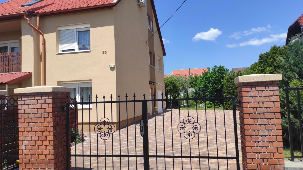 Appartamenti Delle Vacanze Keszthely Exterior photo